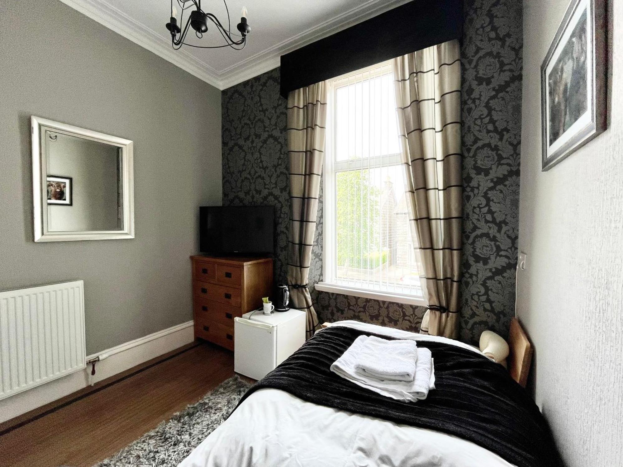 Hannahs Guesthouse Aberdeen Bagian luar foto