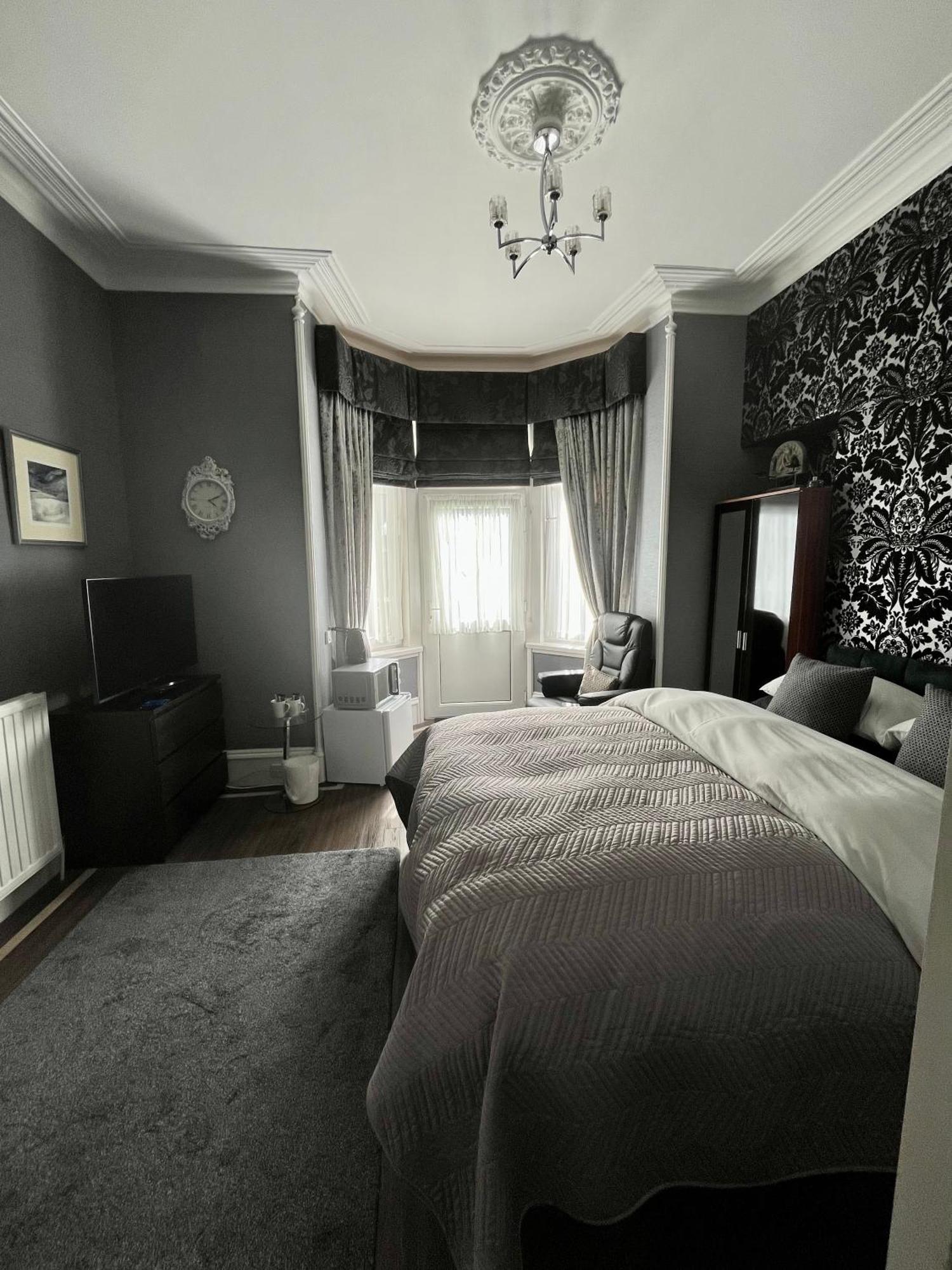 Hannahs Guesthouse Aberdeen Bagian luar foto