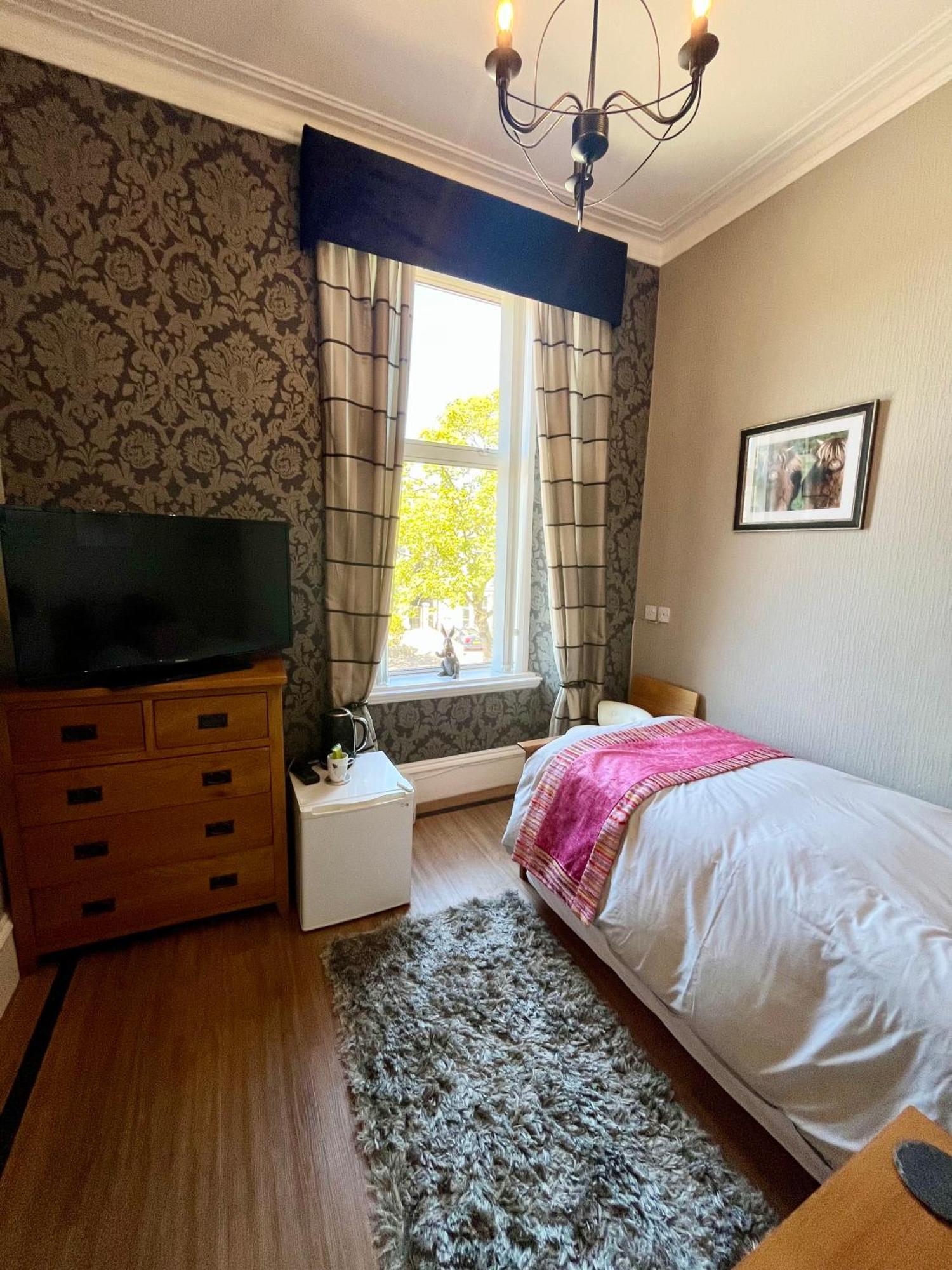 Hannahs Guesthouse Aberdeen Bagian luar foto