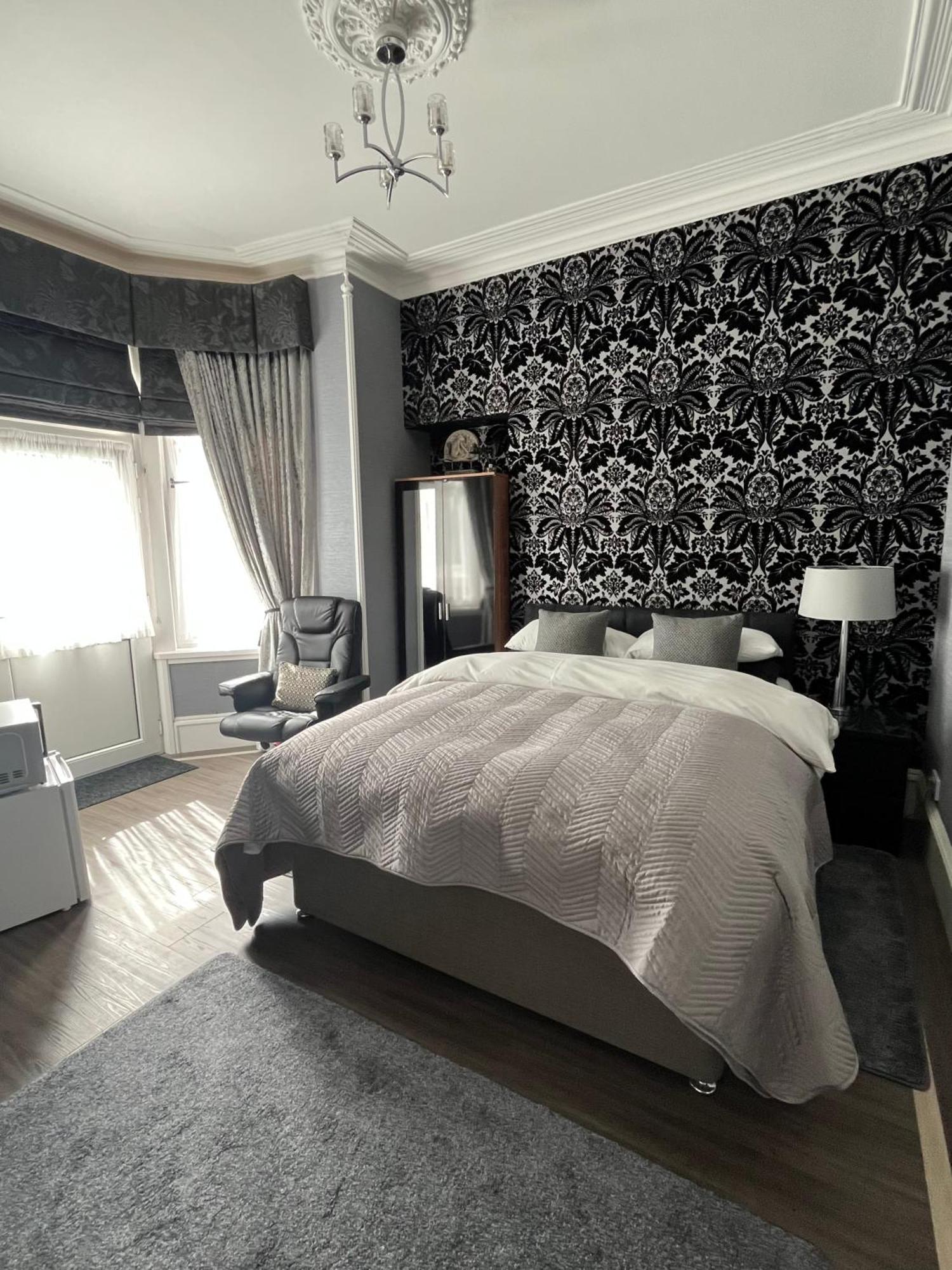 Hannahs Guesthouse Aberdeen Bagian luar foto
