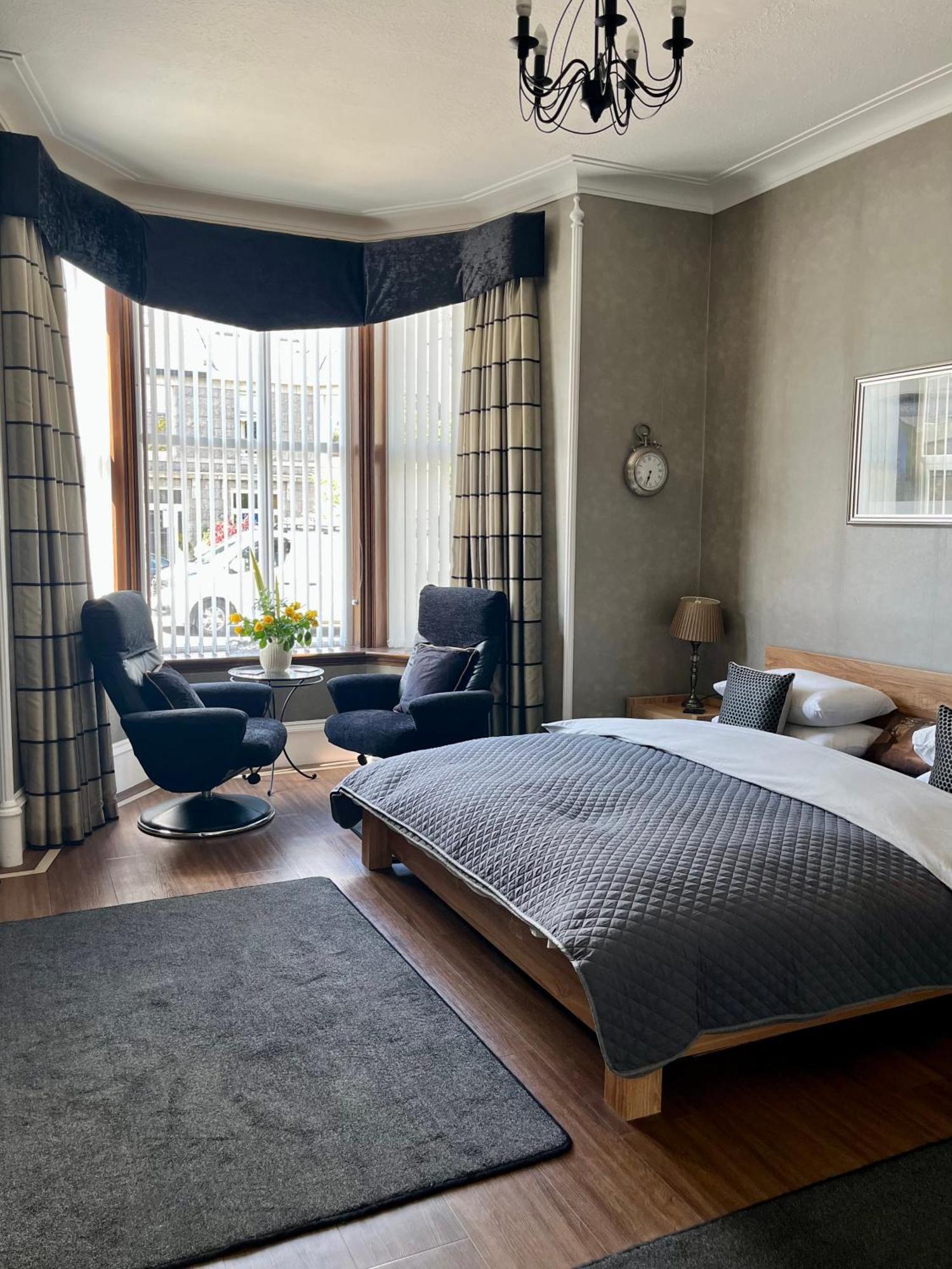 Hannahs Guesthouse Aberdeen Bagian luar foto