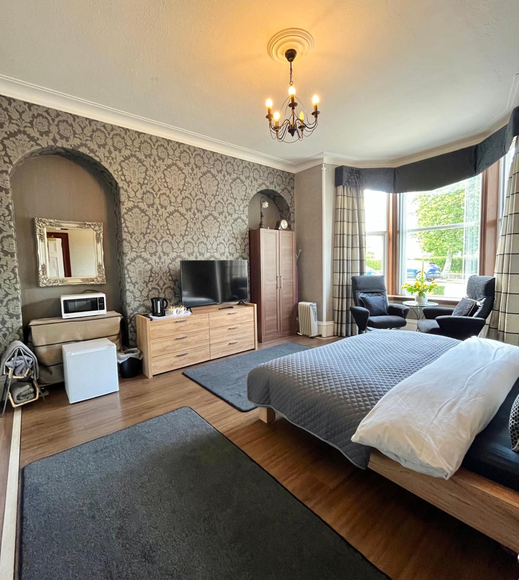 Hannahs Guesthouse Aberdeen Bagian luar foto