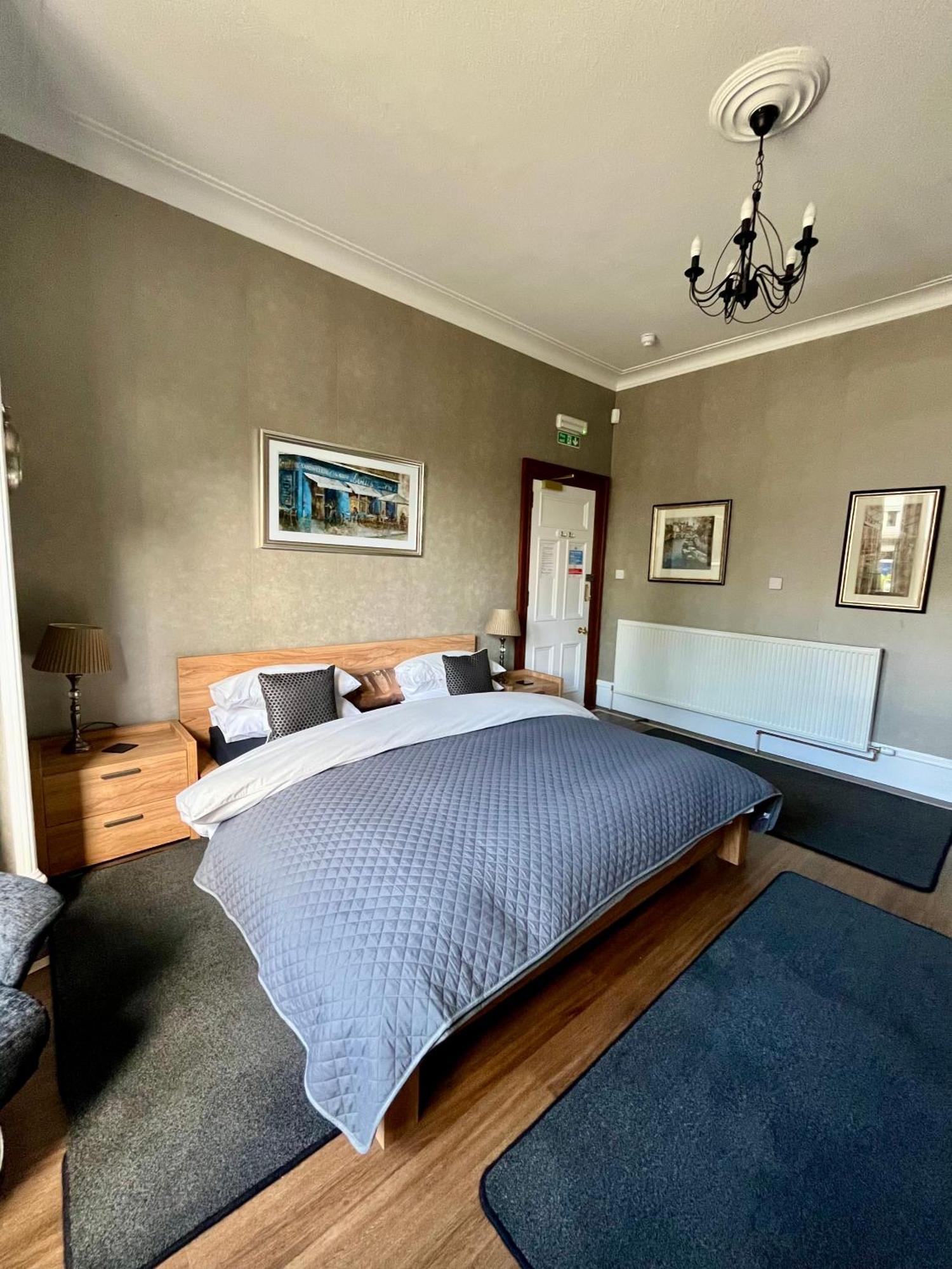 Hannahs Guesthouse Aberdeen Bagian luar foto
